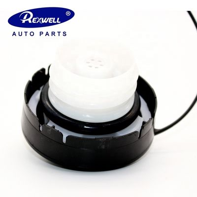 77300-53010 Auto Fuel Tank Locking Cap For Toyota SIENNA RAV4 In North America Sample