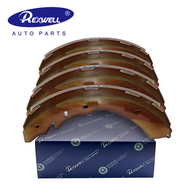 قطع غيار السيارات مجموعة أحذية الفرامل الطبول 4600A106 97947802 8979478020 لـ MITSUBISHI L200 / TRITON 2.5 KA4T 2010-2015